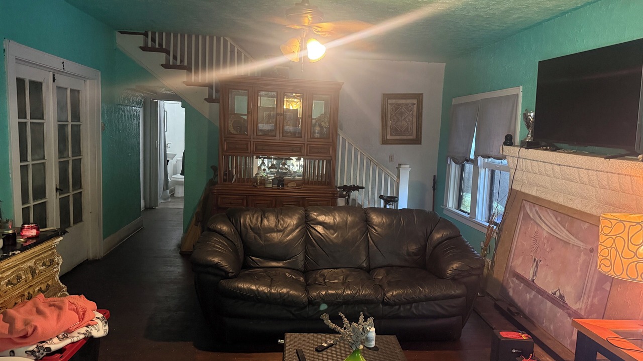 Photo of Livingroom in Riverside Park