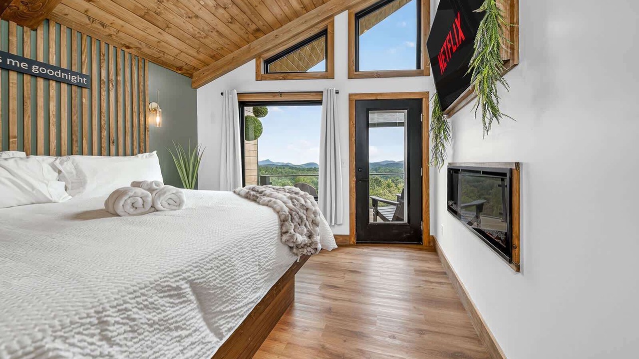 Photo of Bedroom in Saluda