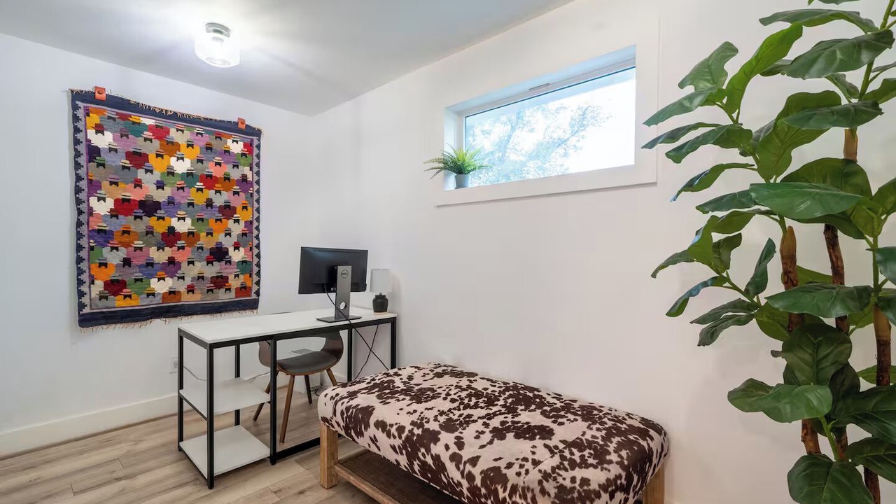 Photo of Bedroom in South Central Houston