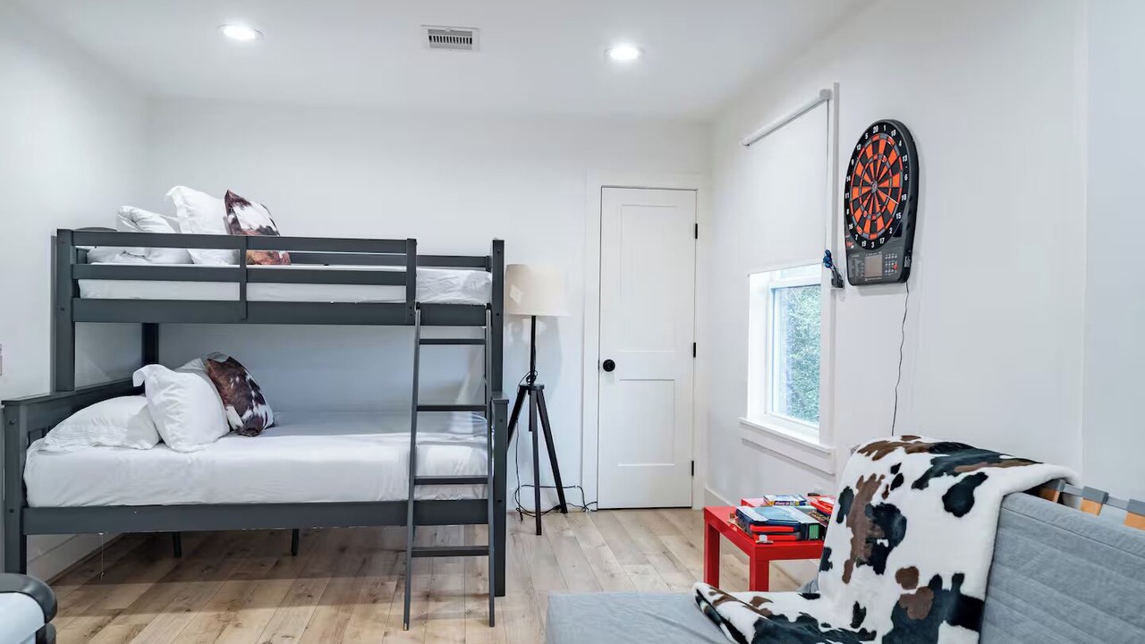 Photo of Bedroom in South Central Houston