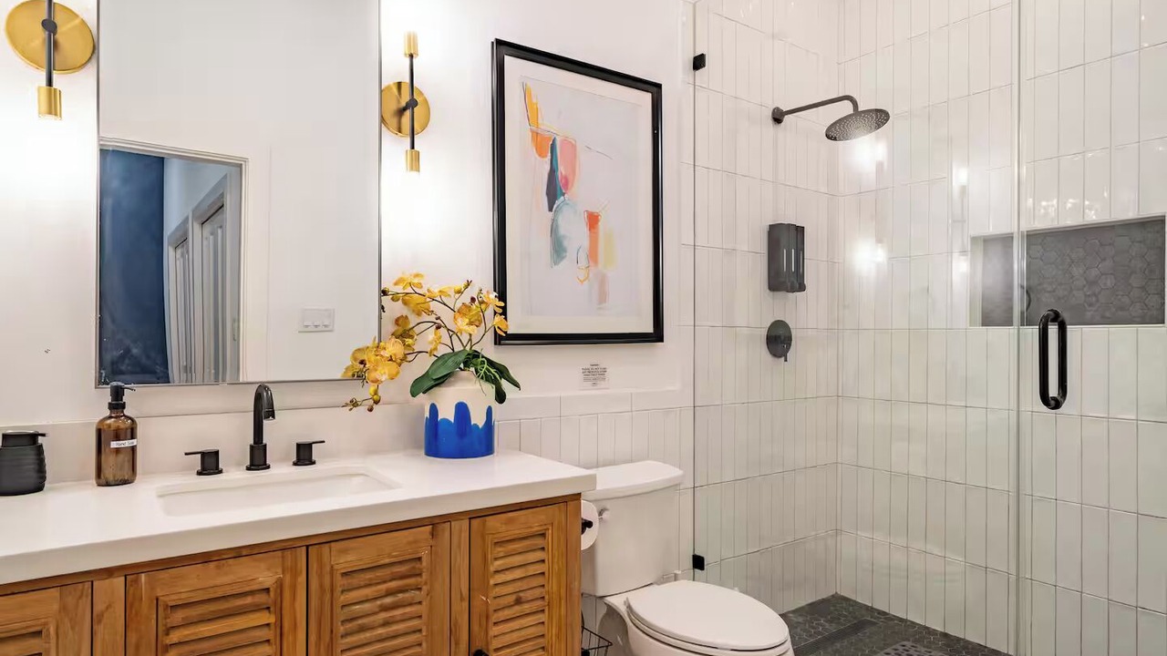 Photo of Bathroom in South Central Houston