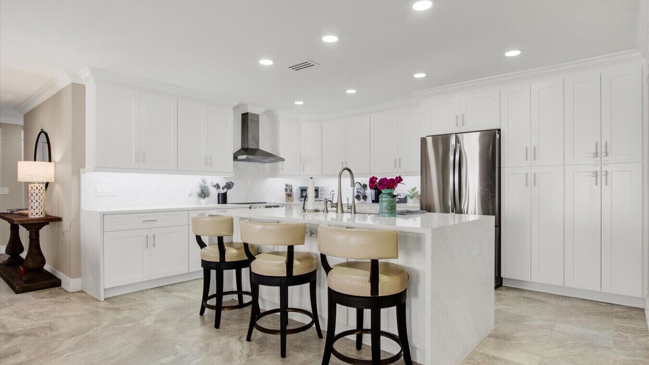 Photo of Others in University