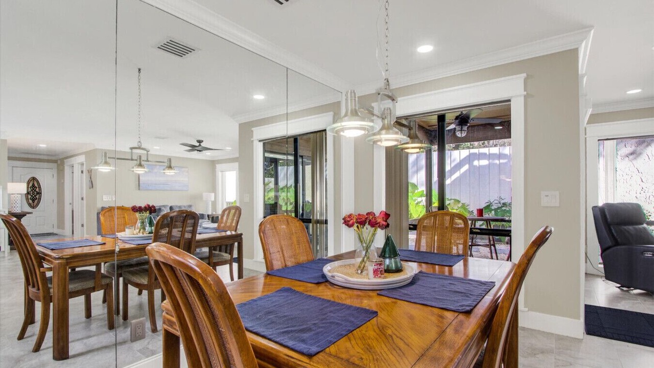 Photo of Others in University