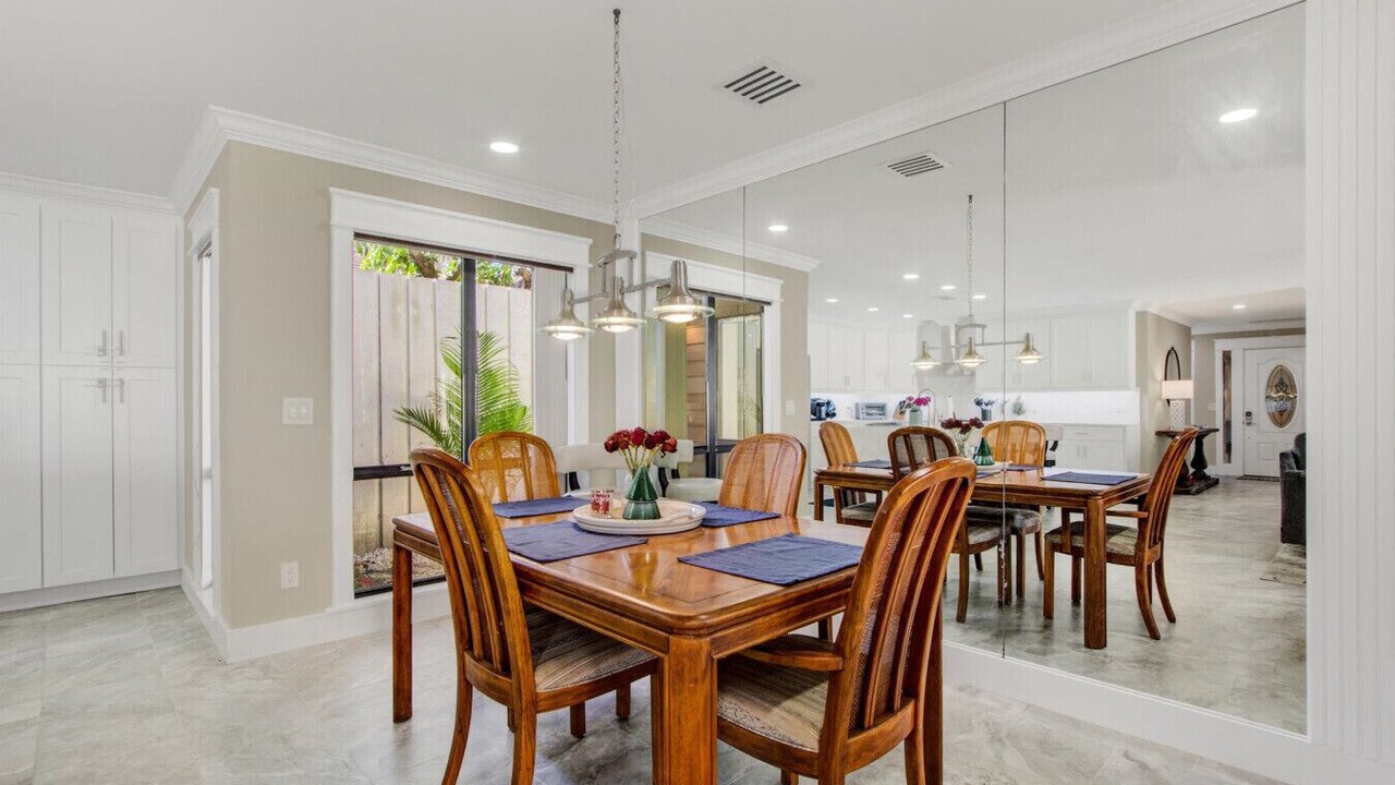 Photo of Others in University