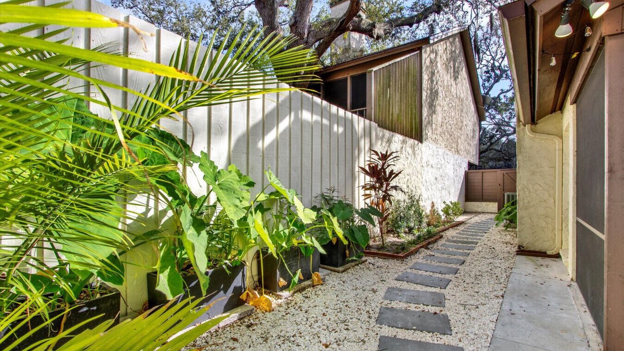 Photo of Outdoor in University