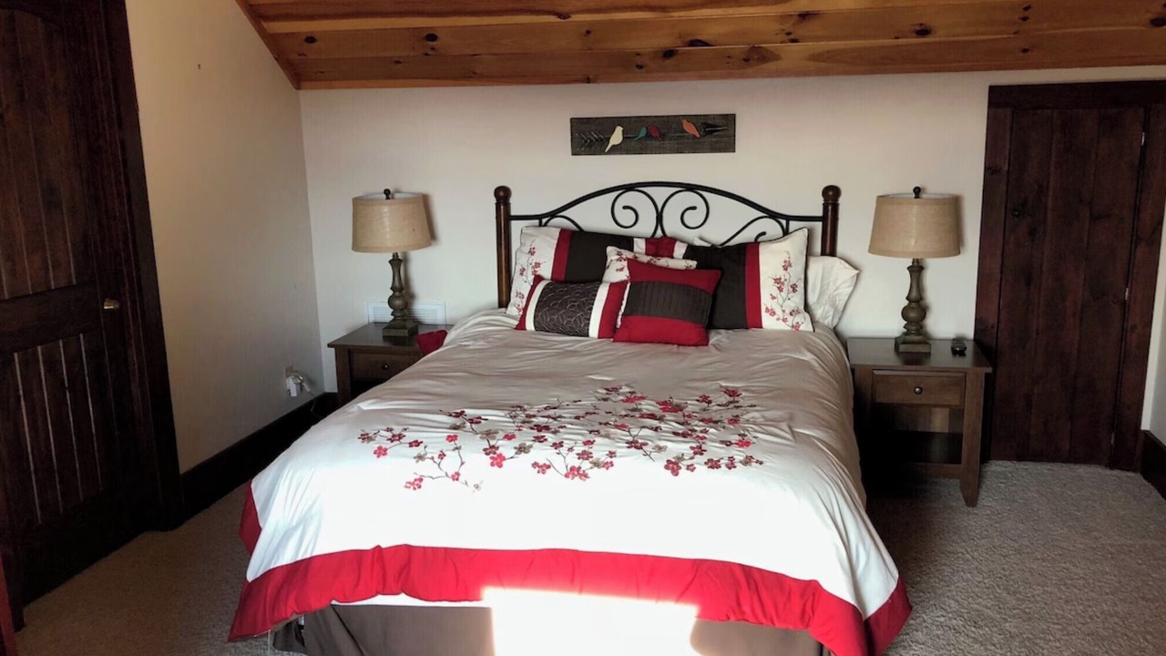 Photo of Bedroom in Pisgah Forest