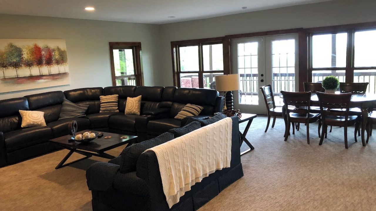 Photo of Livingroom in Pisgah Forest