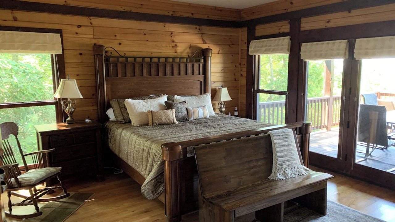 Photo of Bedroom in Pisgah Forest