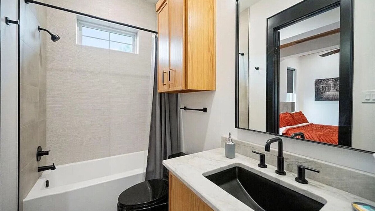 Photo of Bathroom in Broken Bow