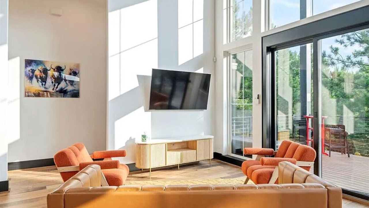 Photo of Livingroom in Broken Bow