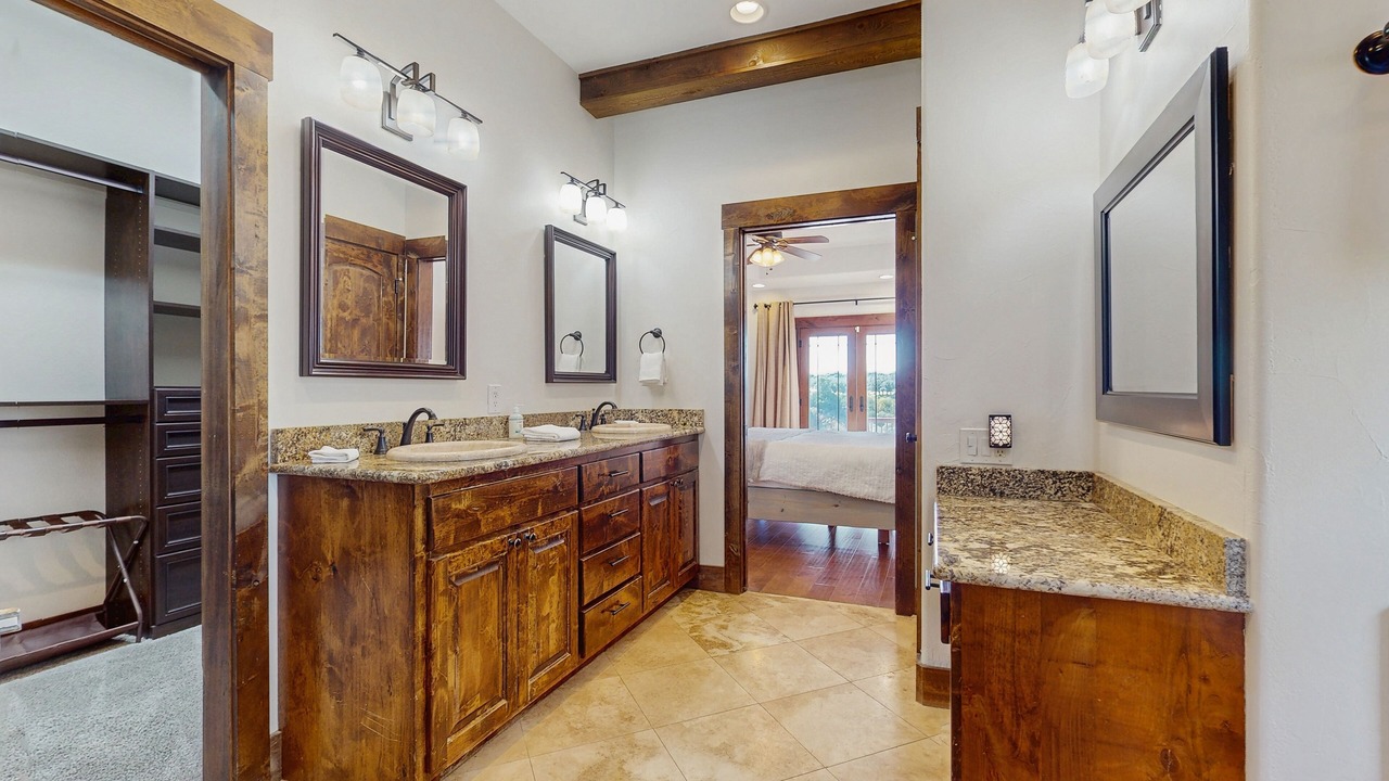 Photo of Bathroom in Spicewood