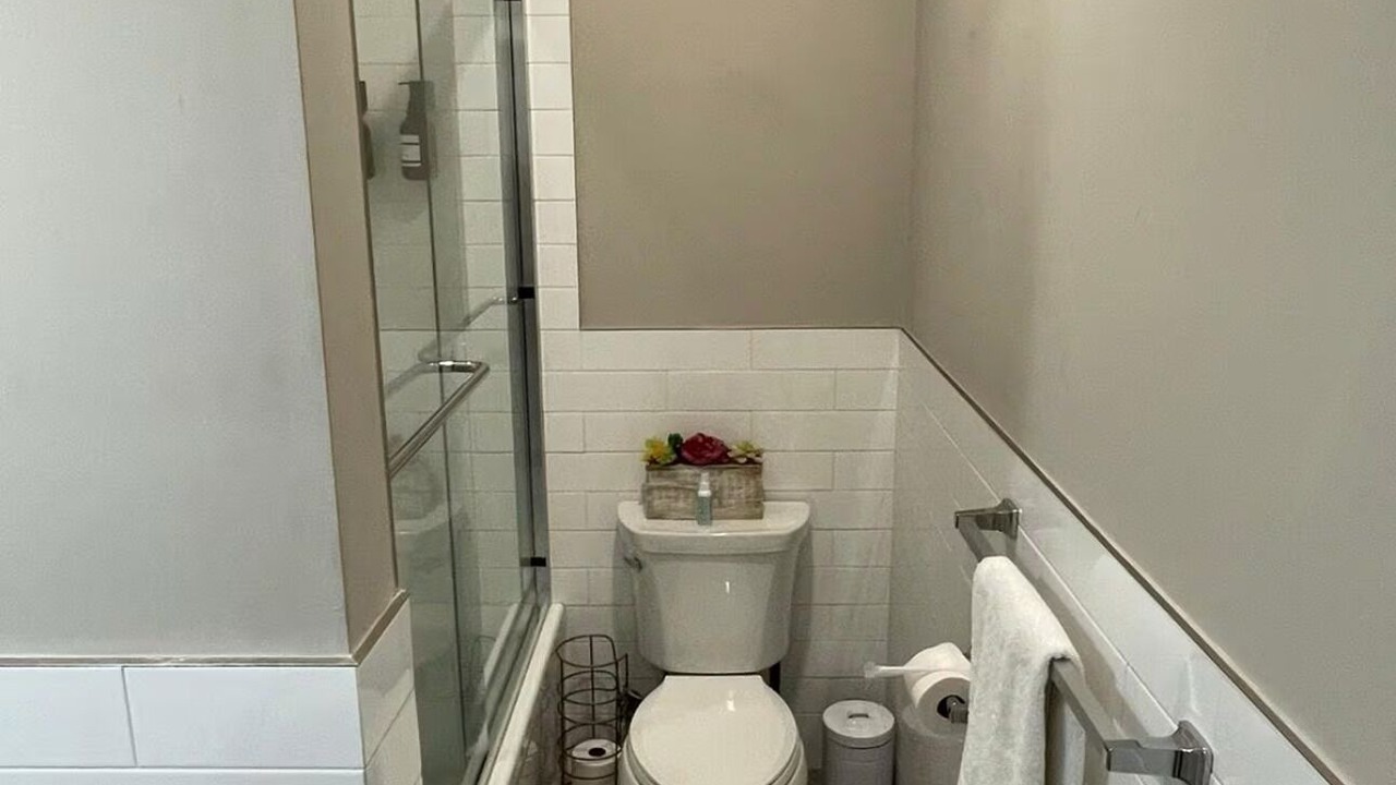 Photo of Bathroom in Palisades Park