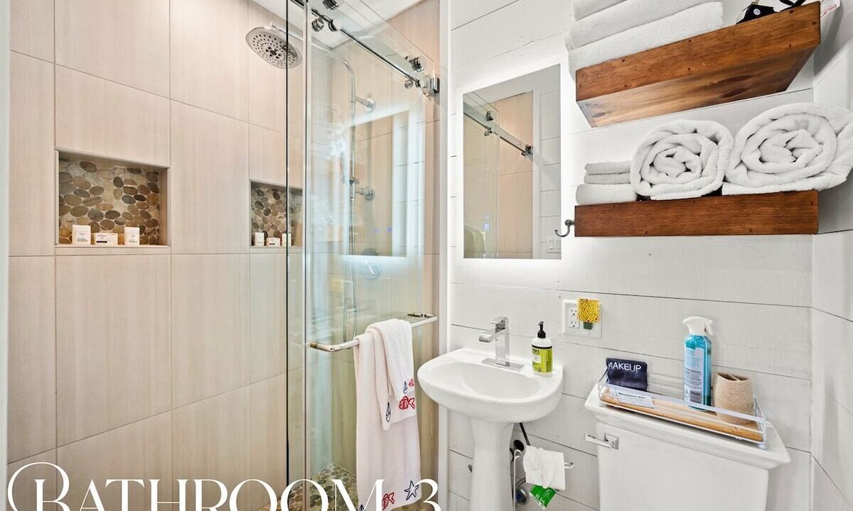 Photo of Bathroom in Mid America