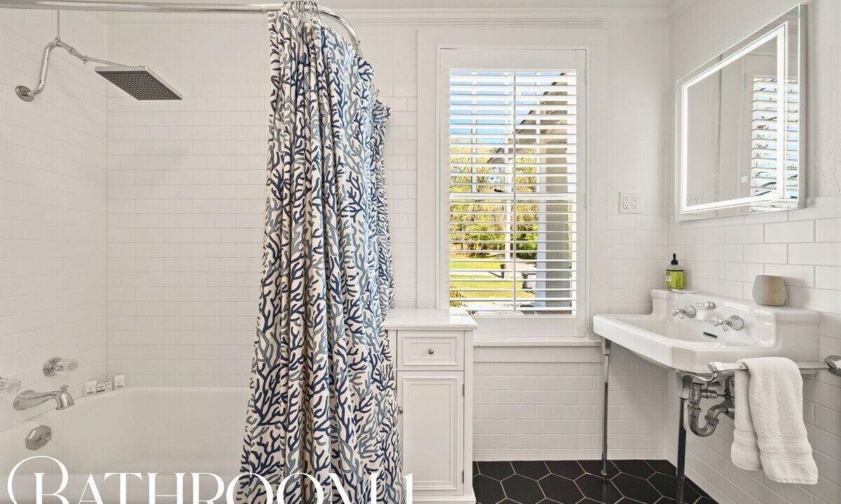 Photo of Bathroom in Mid America