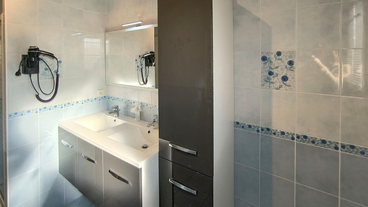 Photo of Bathroom in La Barre-de-Monts