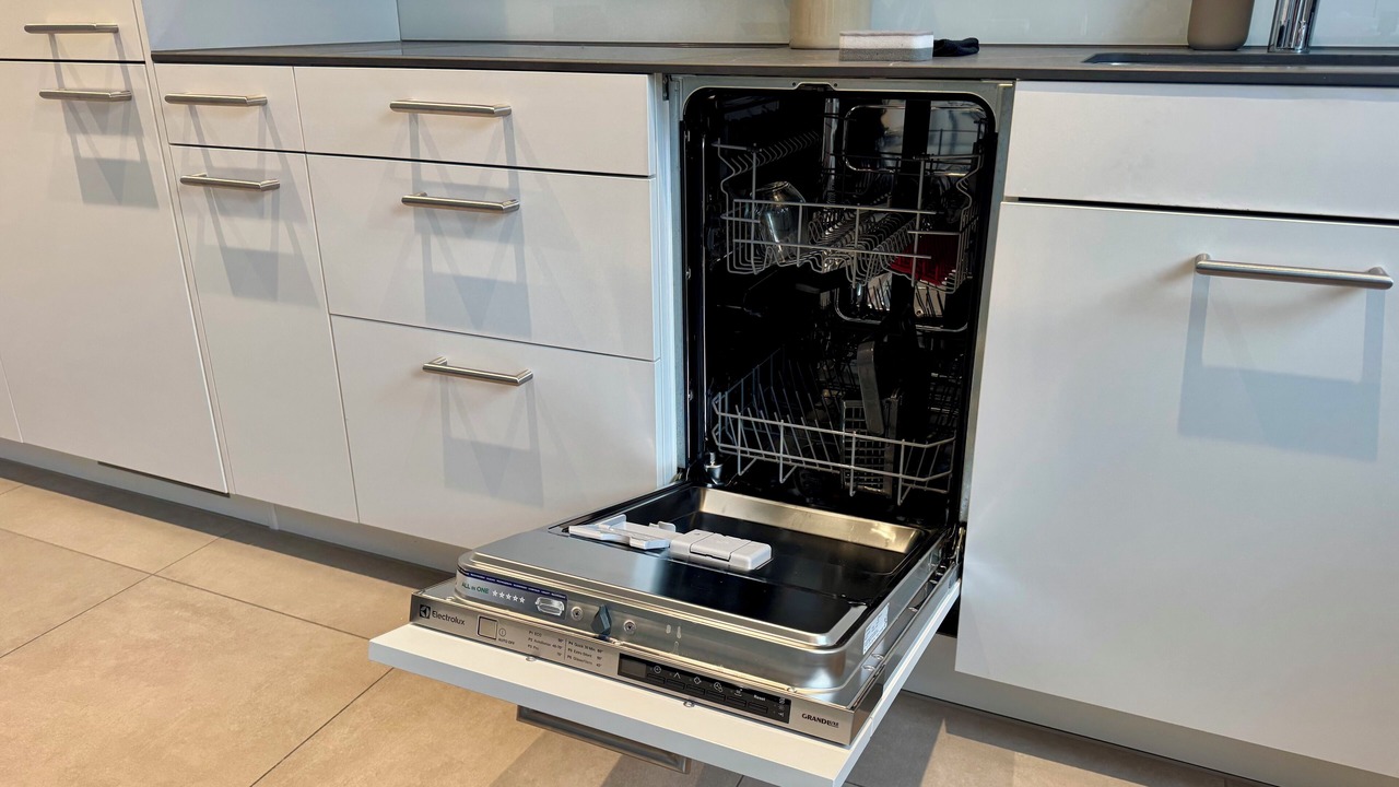 Photo of Kitchen in Center