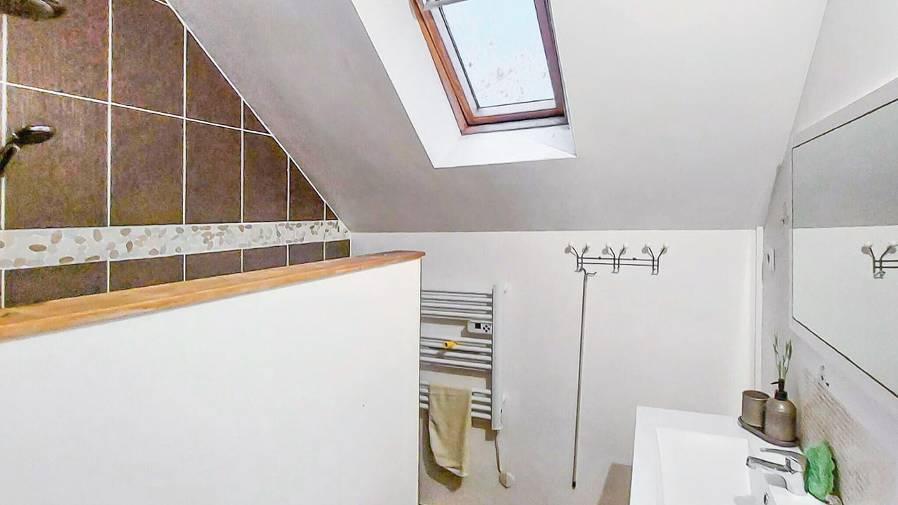 Photo of Bathroom in Renty