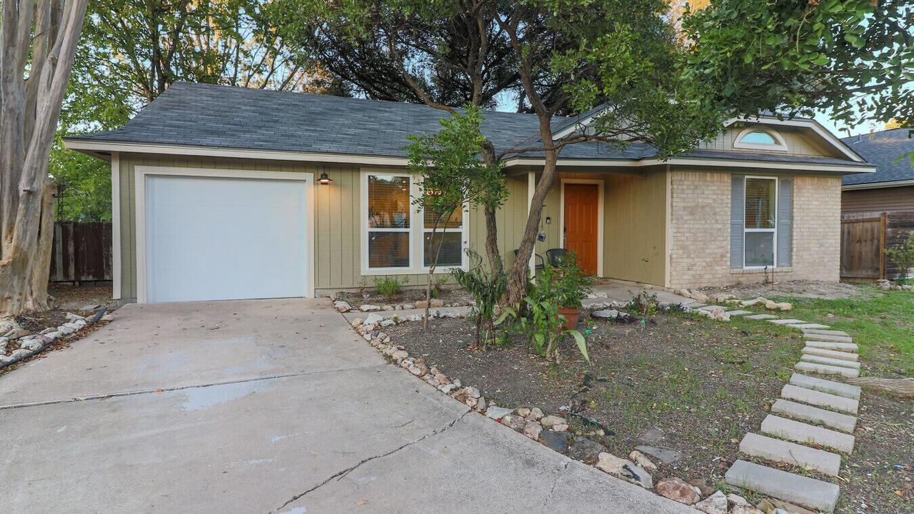 Photo of Others in Buckingham Estates
