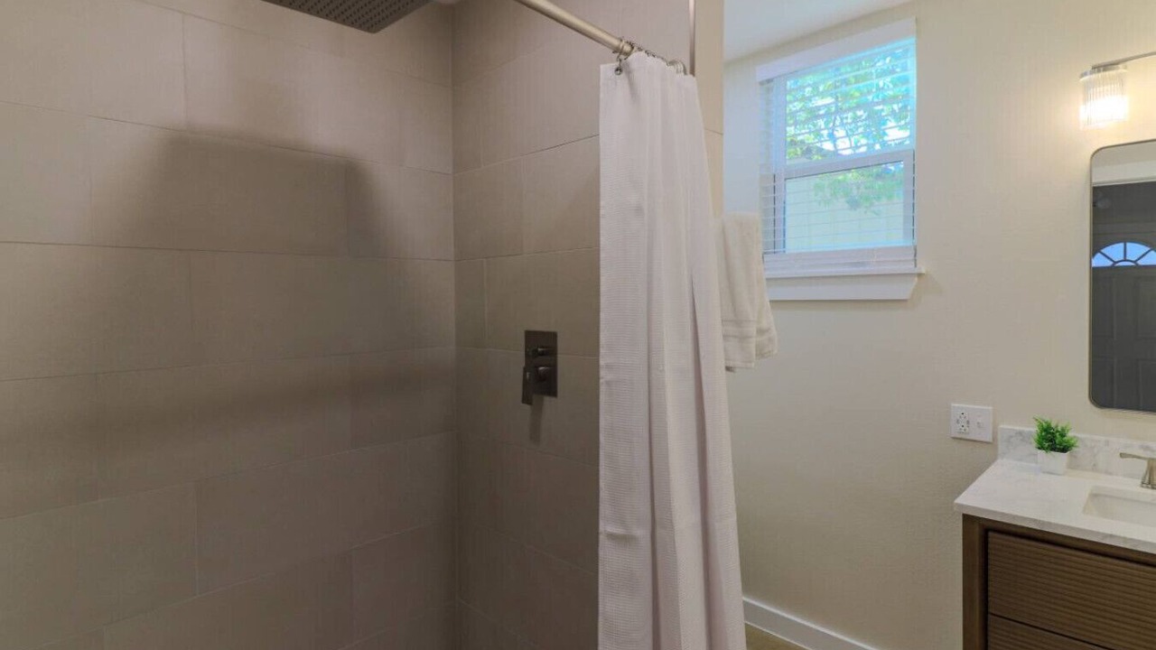 Photo of Bathroom in Buckingham Estates