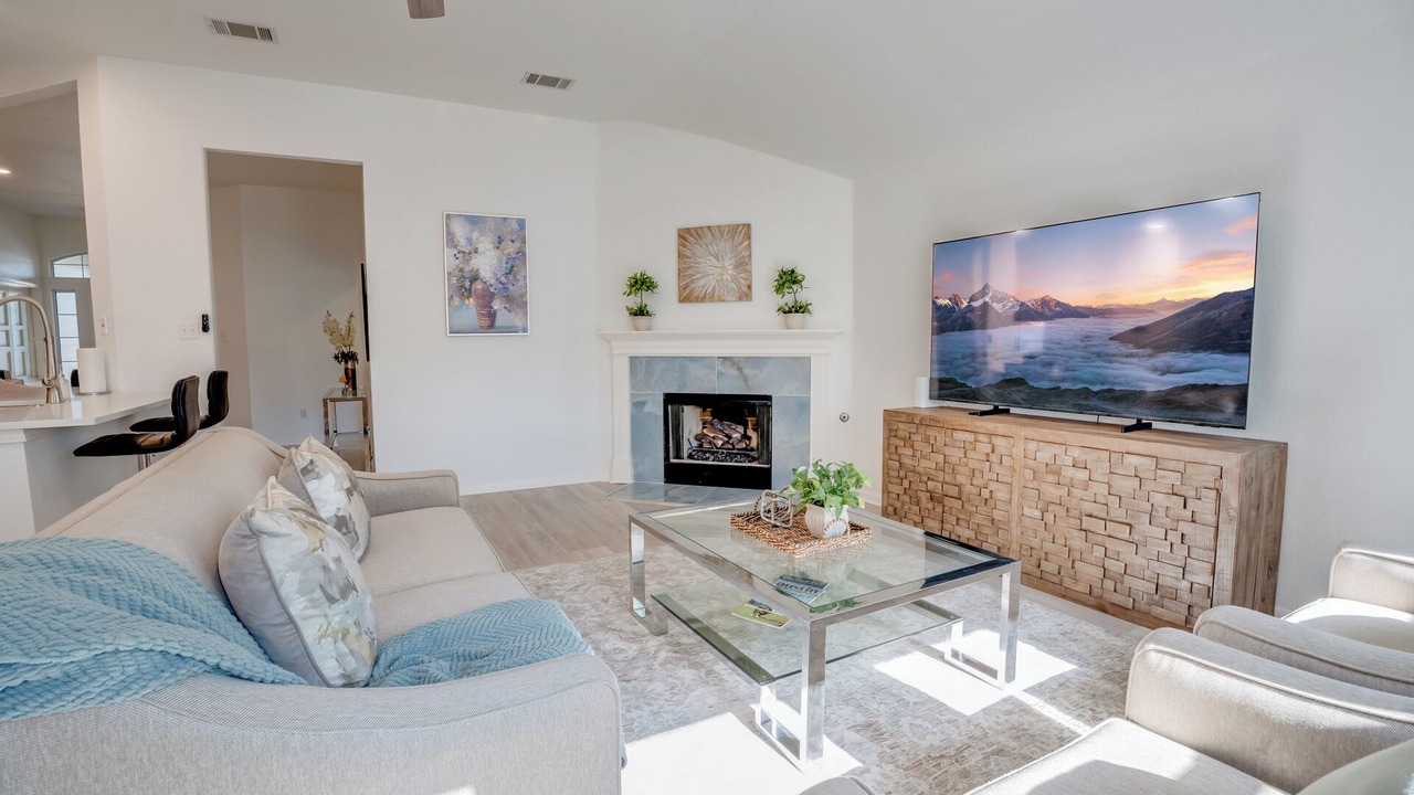 Photo of Livingroom in Pflugerville