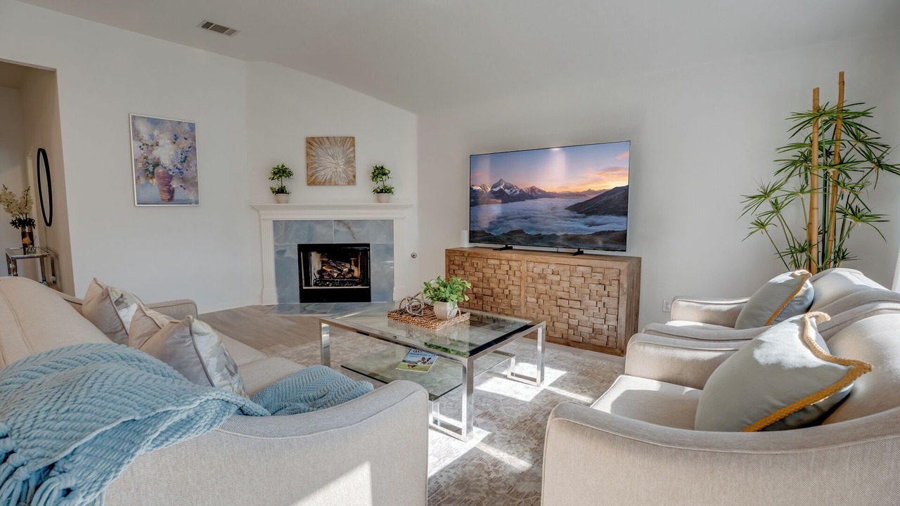Photo of Livingroom in Pflugerville