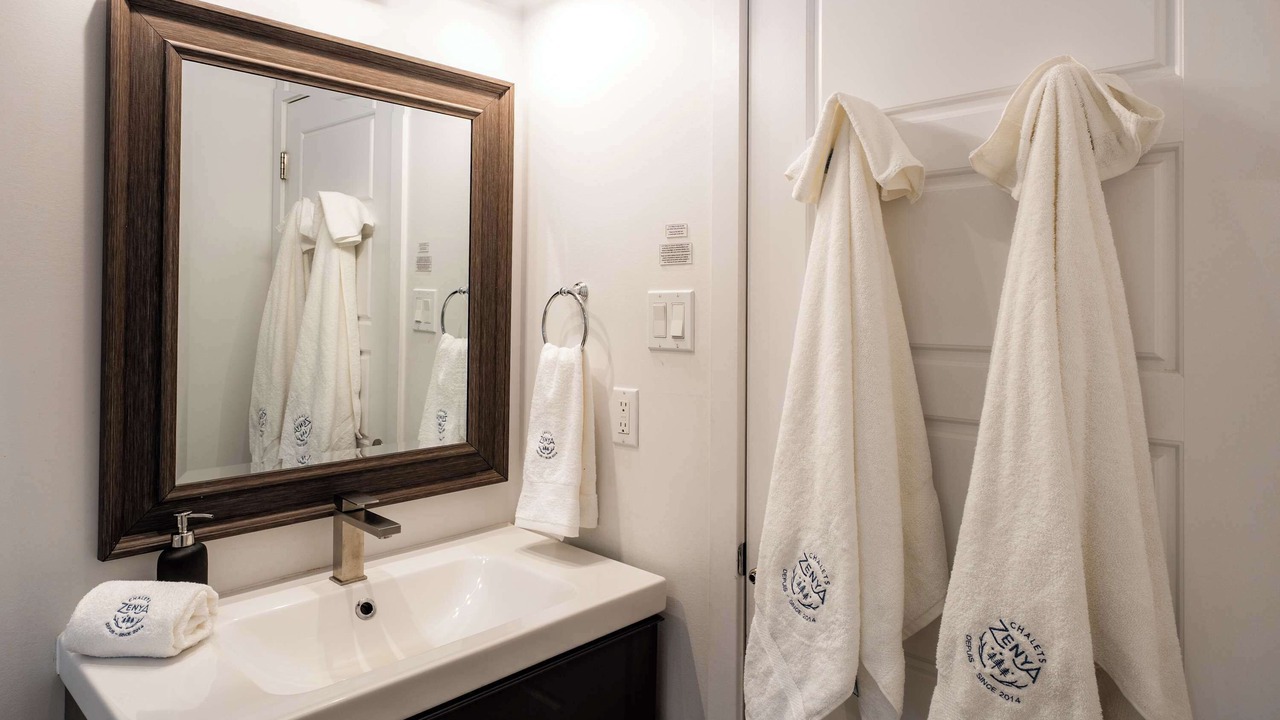 Photo of Bathroom in Sainte-Emelie-de-L'Energie