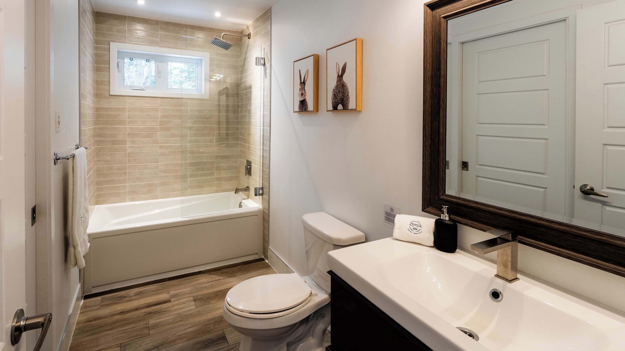 Photo of Bathroom in Sainte-Emelie-de-L'Energie