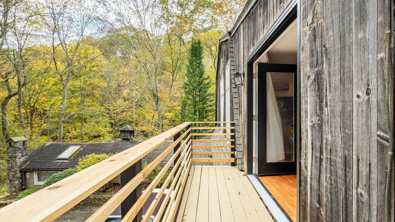 Photo of Patio Balcony in Weston