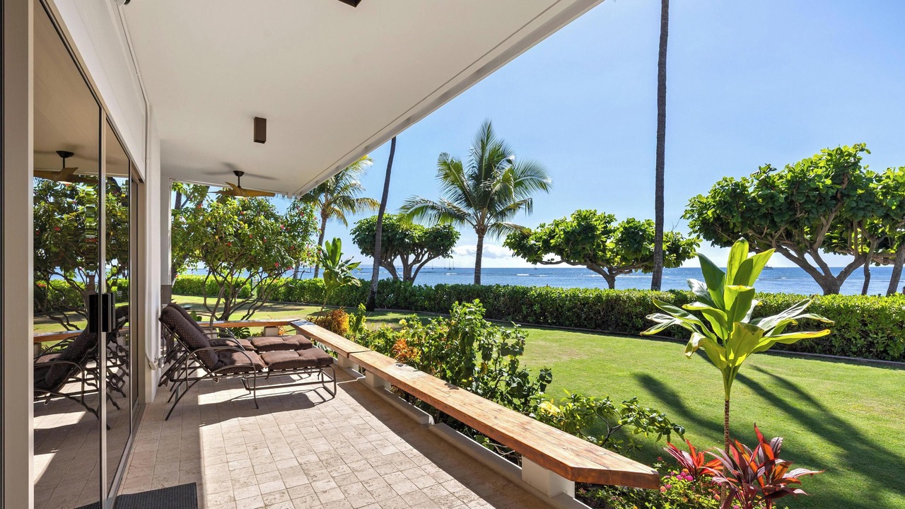 Photo of Others in Historic Lahaina Front Street