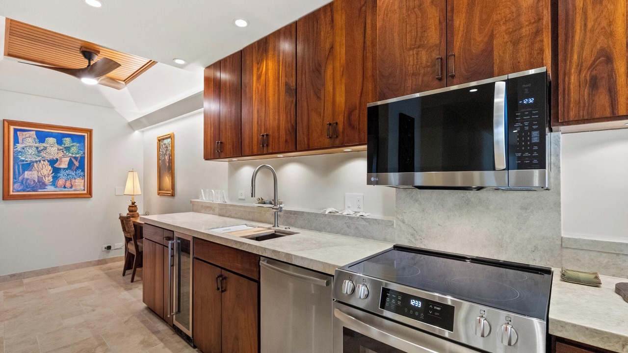 Photo of Others in Historic Lahaina Front Street