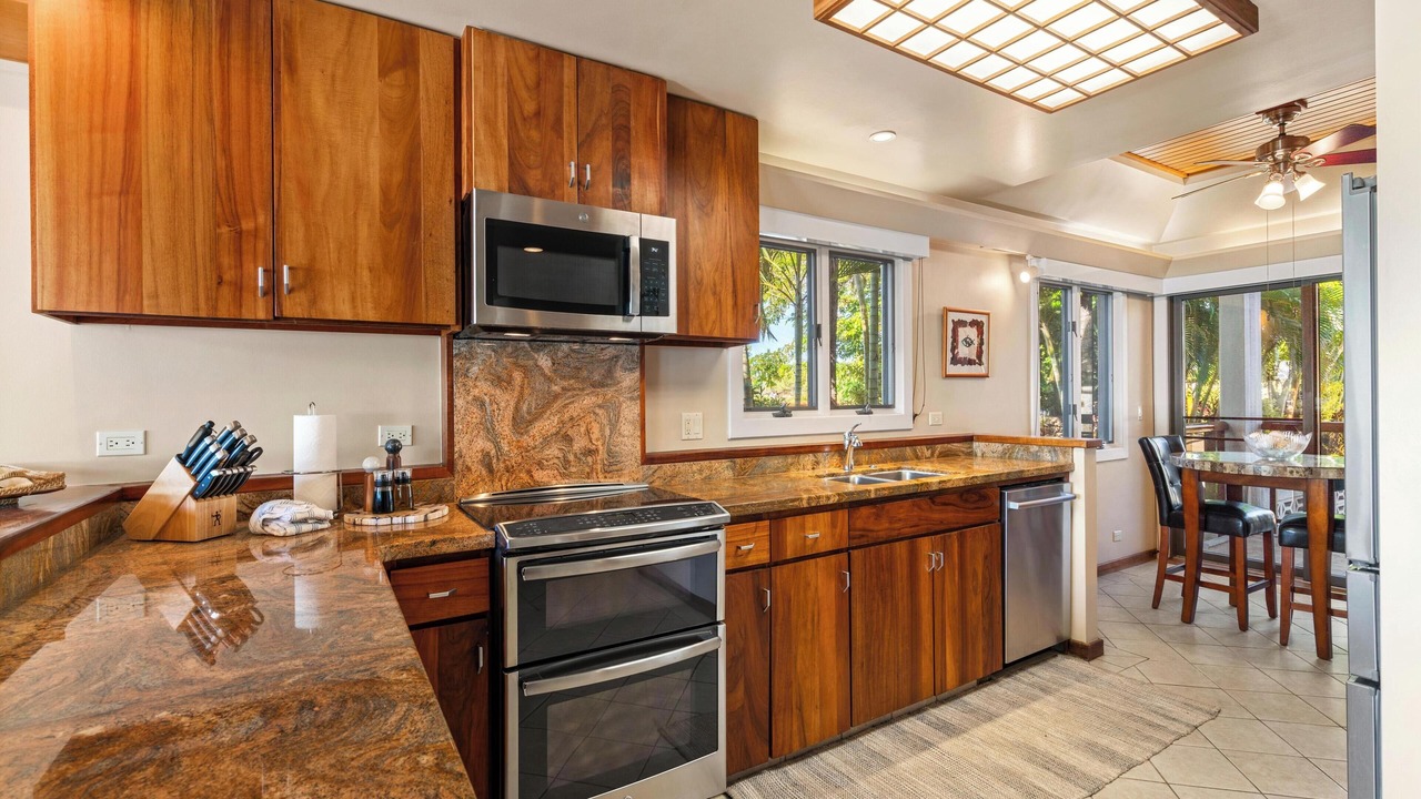 Photo of Others in Historic Lahaina Front Street