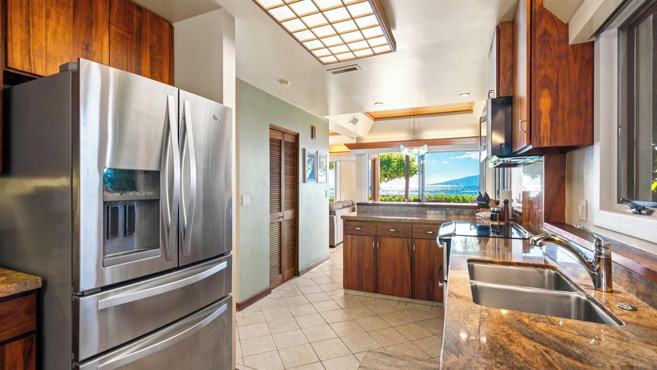 Photo of Others in Historic Lahaina Front Street