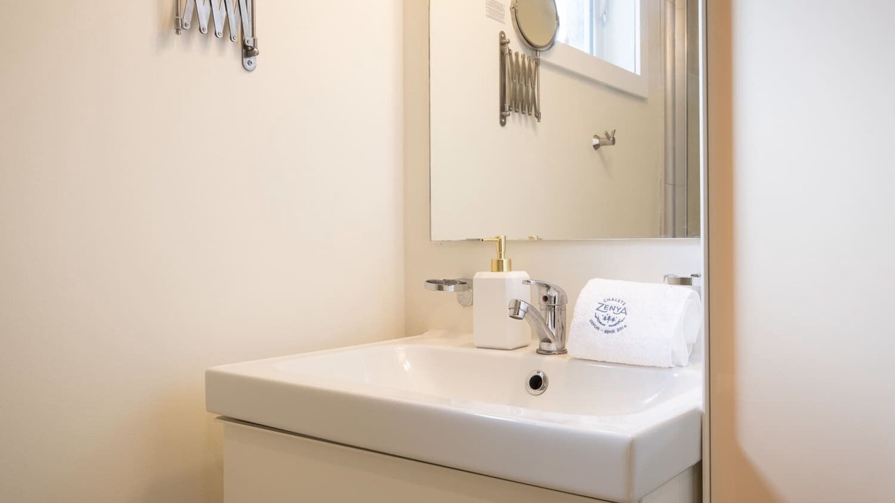 Photo of Bathroom in Sainte-Emelie-de-L'Energie