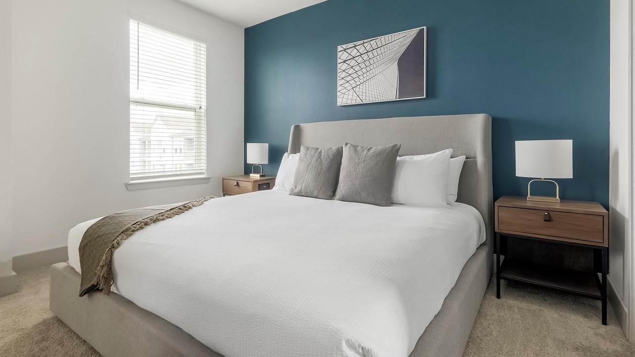 Photo of Bedroom in Manor