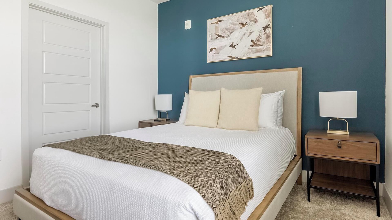 Photo of Bedroom in Manor