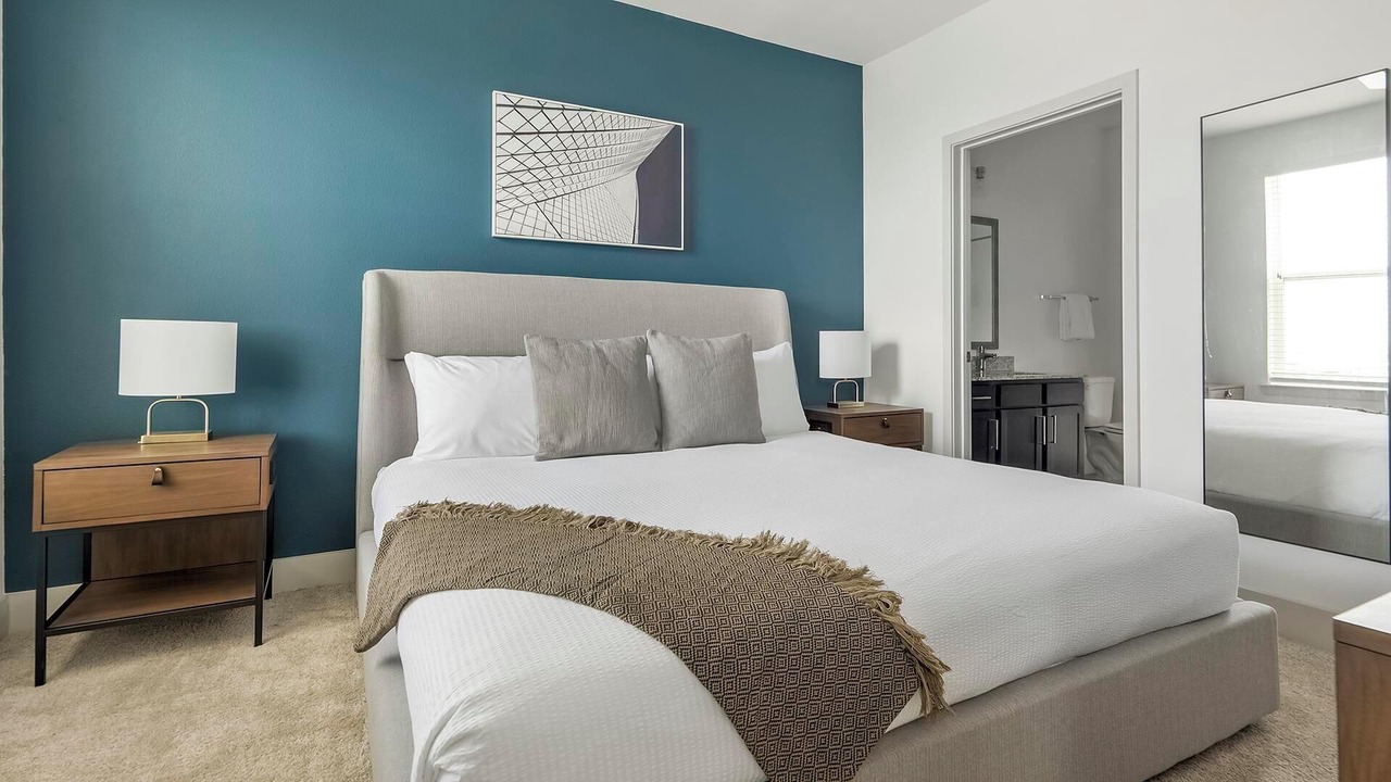 Photo of Bedroom in Manor