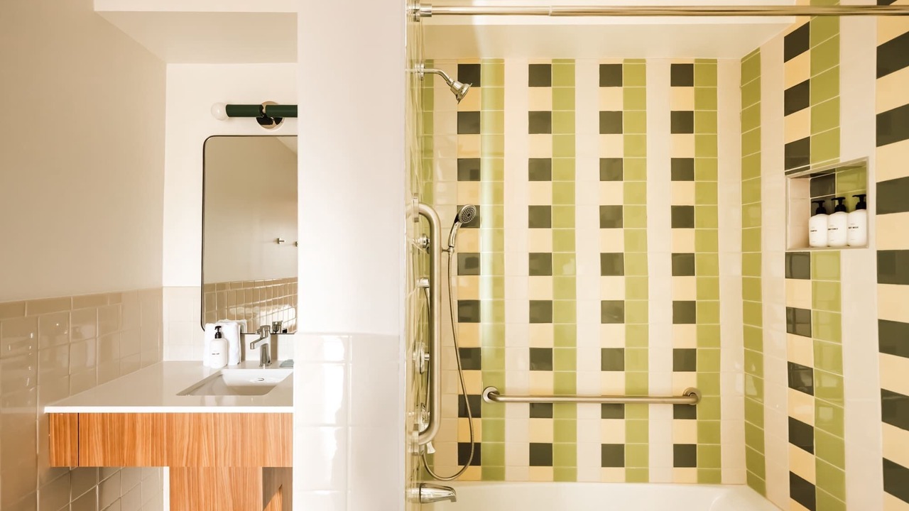 Photo of Bathroom in Hale