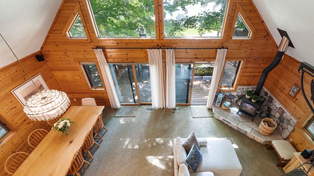 Photo of Livingroom in Lake Ann