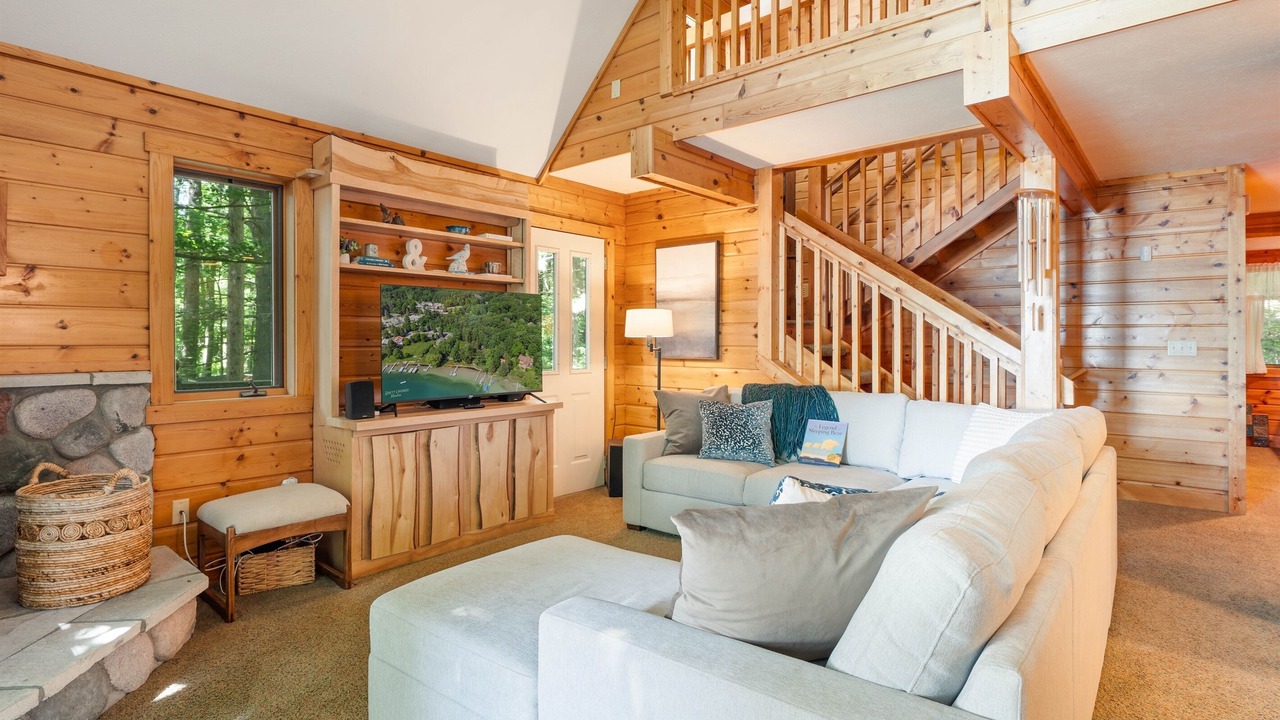 Photo of Livingroom in Lake Ann