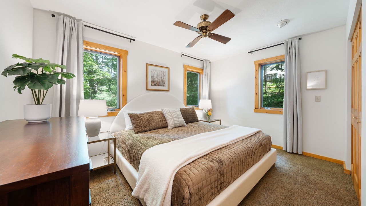 Photo of Bedroom in Lake Ann