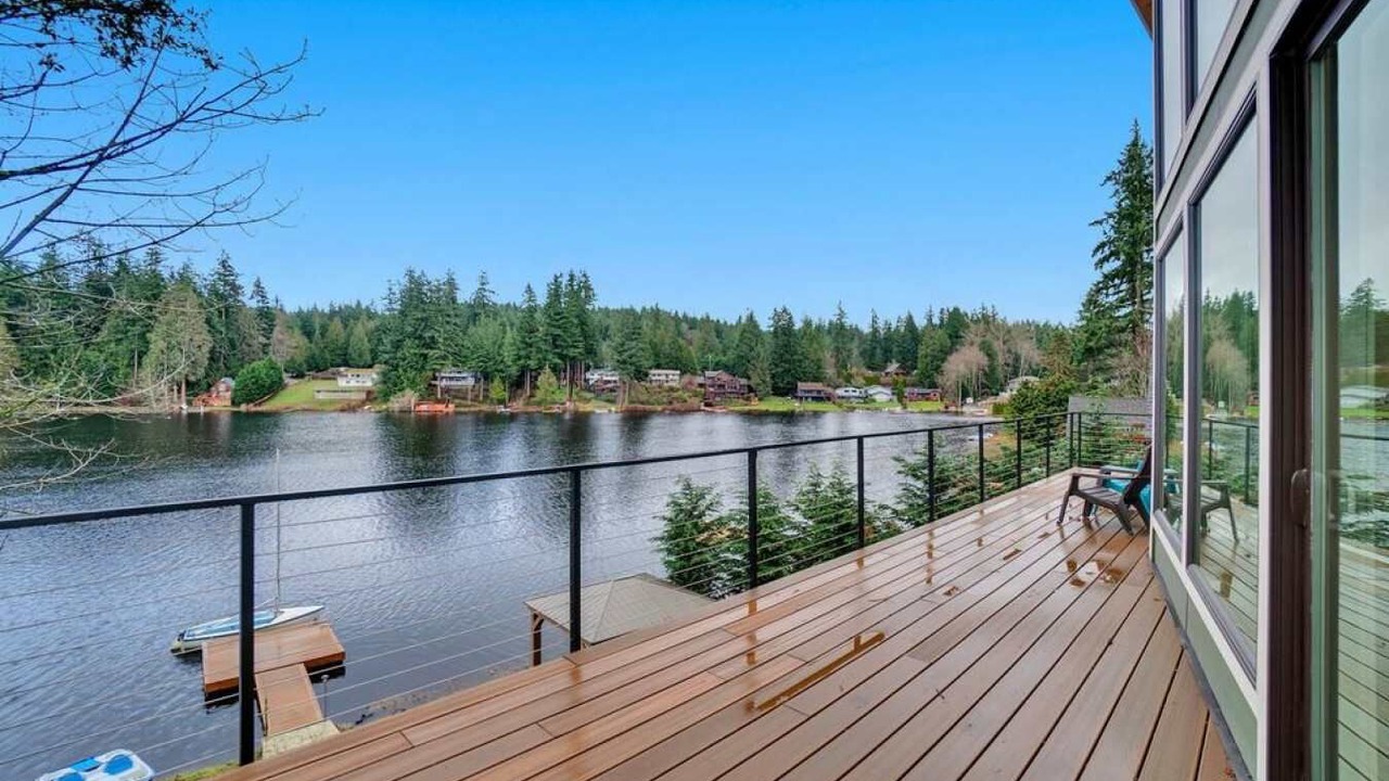 Photo of Patio Balcony in Warm Beach