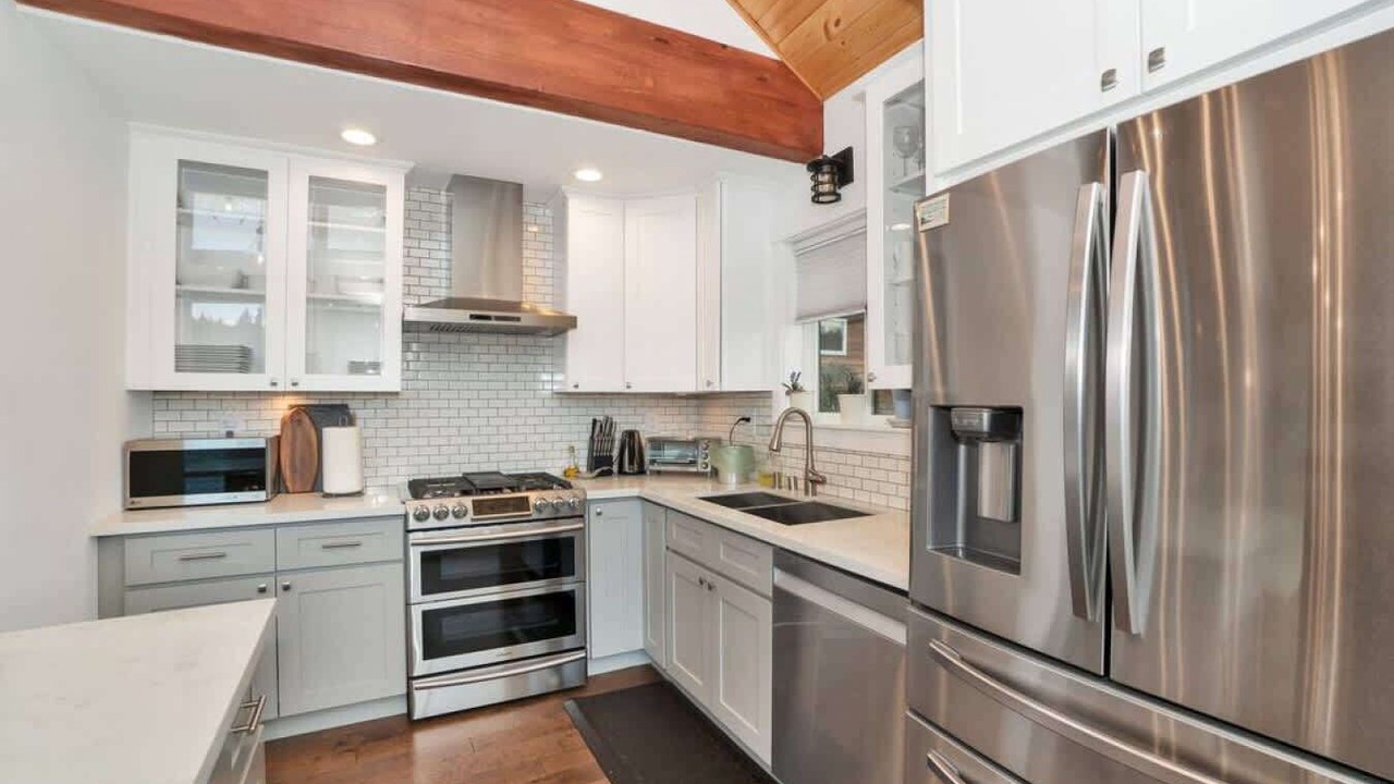 Photo of Kitchen in Warm Beach