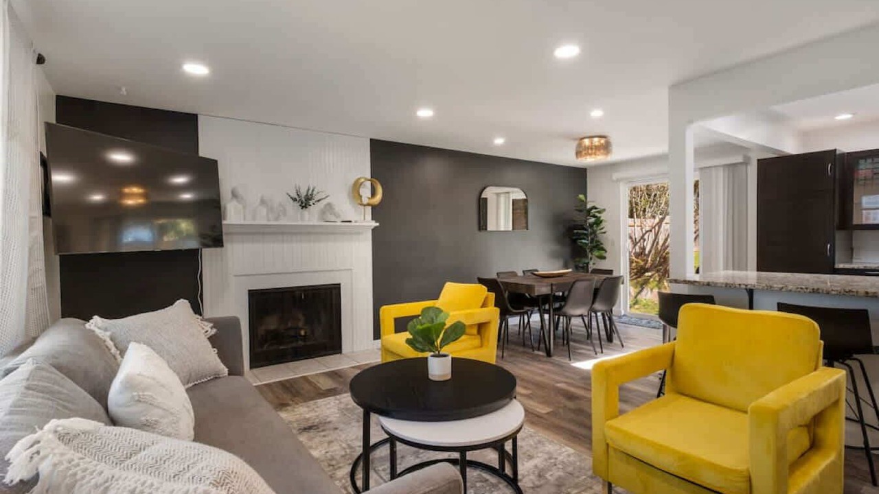 Photo of Livingroom in Picnic Point-North Lynnwood