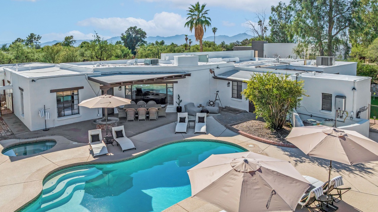 Photo of Outdoor in Casas Adobes Estates