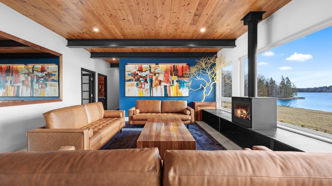 Photo of Livingroom in Deer Isle