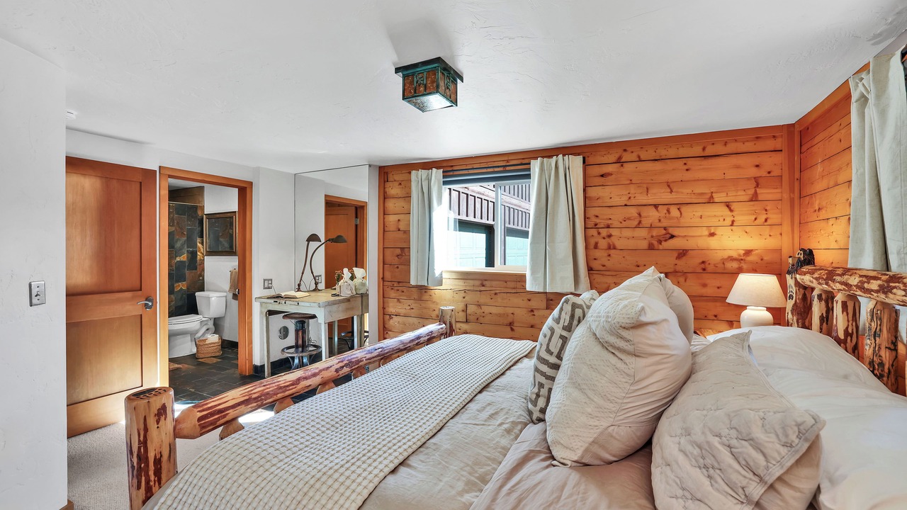 Photo of Bedroom in McCall