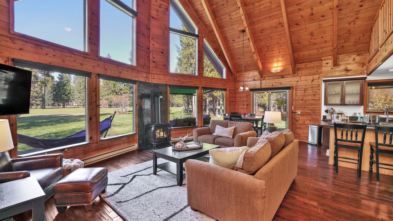 Photo of Livingroom in McCall