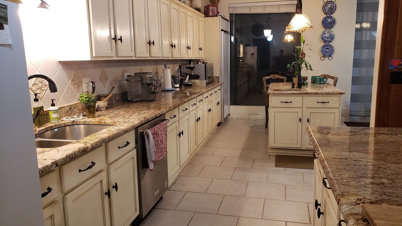 Photo of Kitchen in Far North Dallas