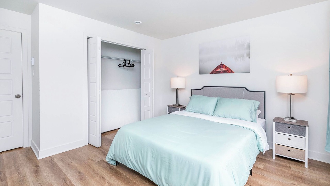 Photo of Bedroom in Longueuil