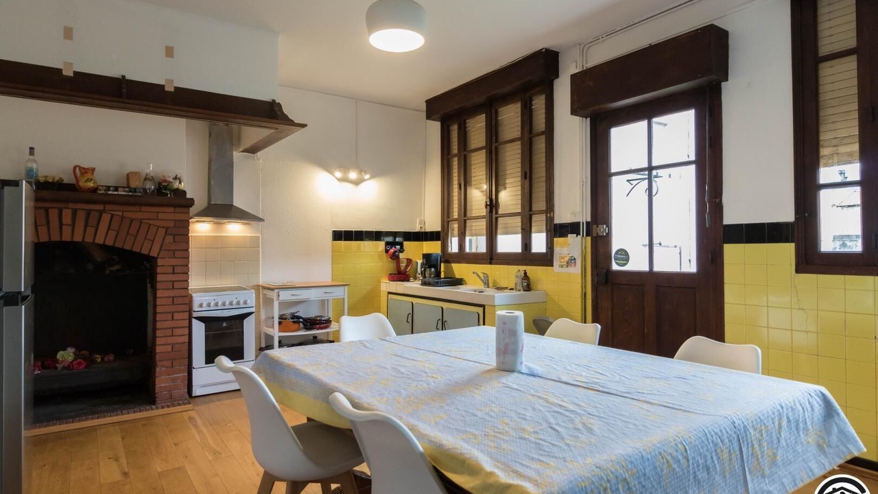 Photo of Others in Estenos